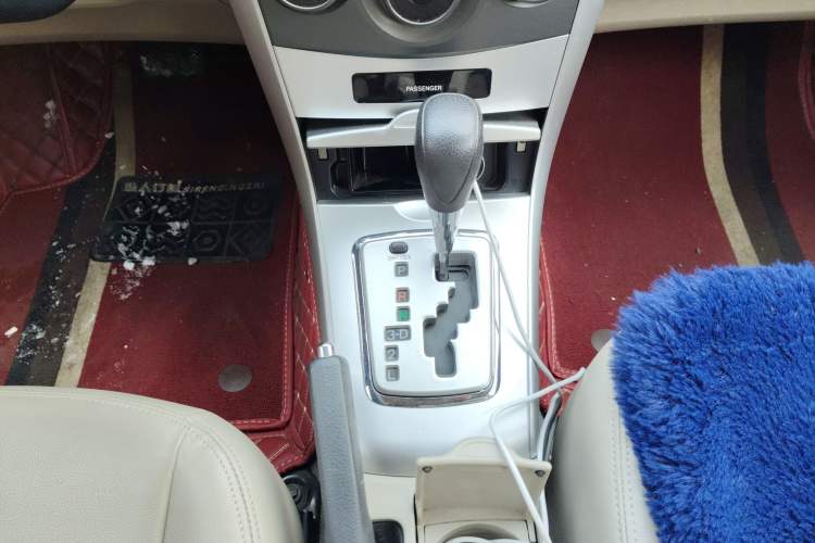 Used Toyota Corolla 2013 Special Edition 1.6L Automatic Cool GL Model Gear Lever