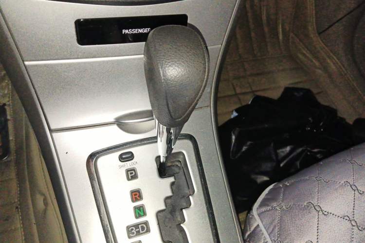 Used Toyota Corolla 2013 Special Edition 1.6L Automatic Cool GL Model Gear Lever