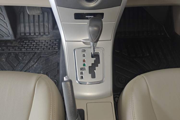 Used Toyota Corolla 2013 Special Edition 1.6L Automatic Cool GL Model Gear Lever