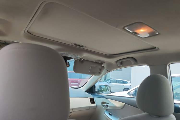Used Toyota Corolla 2013 Special Edition 1.6L Automatic Cool GL Model Headliner