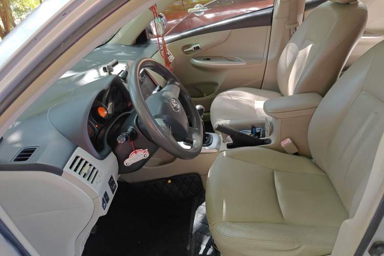 Used Toyota Corolla 2013 Special Edition 1.8L Manual - Cool Version GL-i Left Front Seat