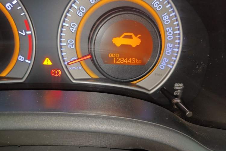 Used Toyota Corolla 2013 Special Edition 1.8L Manual - Cool Version GL-i Odometer Close Up