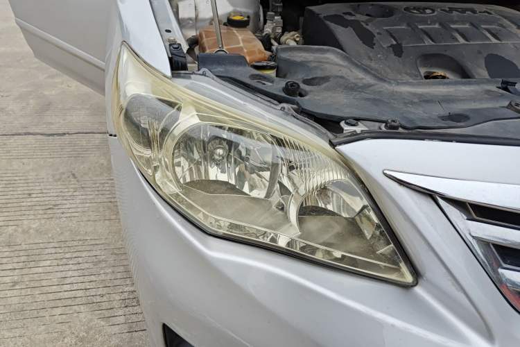 Used Toyota Corolla 2013 Special Edition 1.6L Automatic Cool GL Model Right Front Headlight