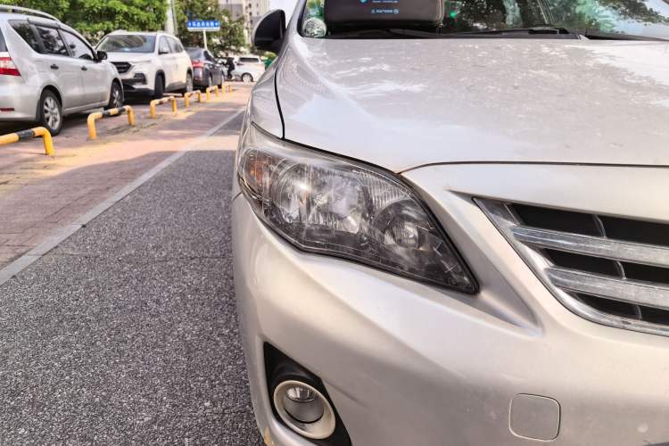 Used Toyota Corolla 2013 Special Edition 1.6L Automatic Cool GL Model Right Front Headlight