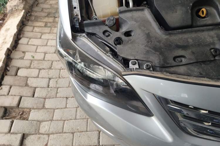 Used Toyota Corolla 2013 Special Edition 1.6L Automatic GL Cool Model Right Front Headlight