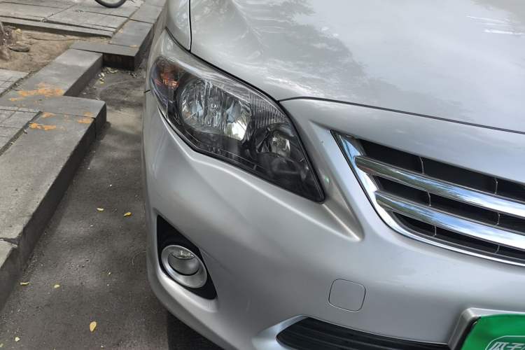 Used Toyota Corolla 2013 Special Edition 1.6L Automatic GL Cool Model Right Front Headlight