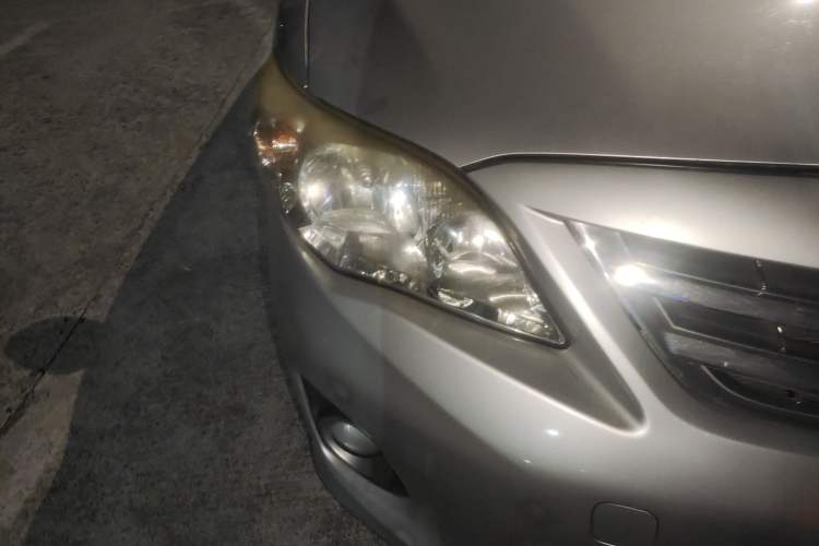 Used Toyota Corolla 2013 Special Edition 1.6L Manual Cool GL Model Right Front Headlight
