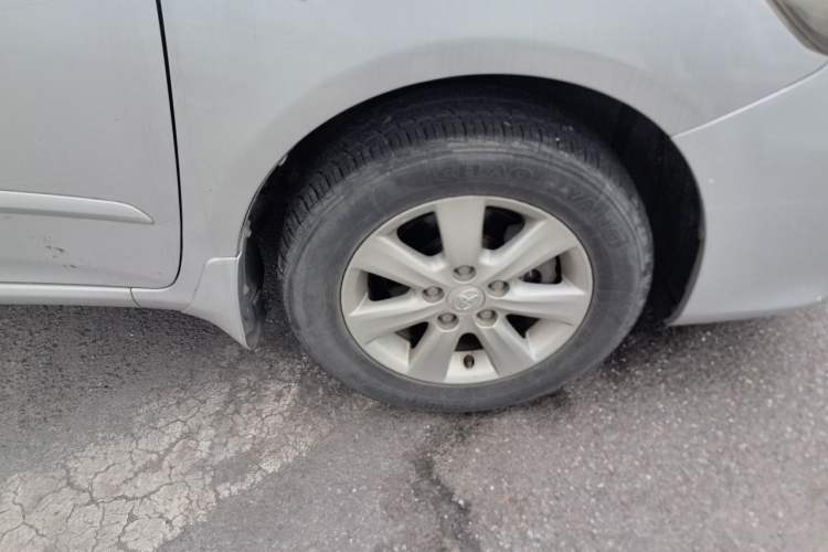 Used Toyota Corolla 2013 Special Edition 1.6L Automatic Cool GL Model Right Front Wheel Hub