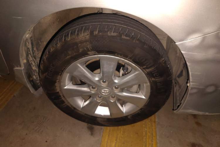 Used Toyota Corolla 2013 Special Edition 1.6L Automatic GL Cool Model Right Front Wheel Hub