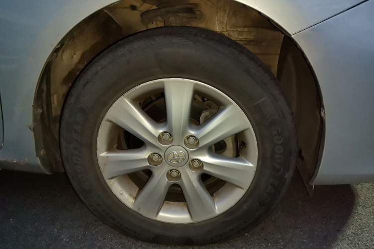 Used Toyota Corolla 2013 Special Edition 1.6L Automatic GL Cool Model Right Front Wheel Hub