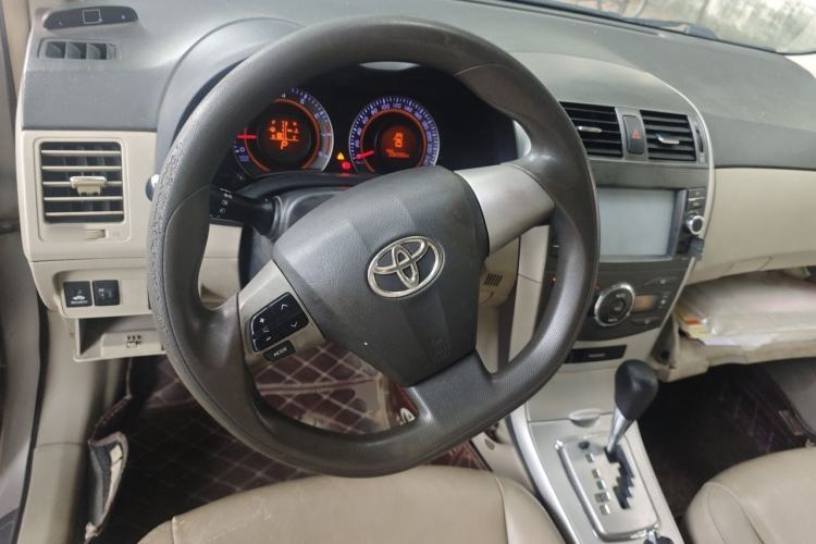 Used Toyota Corolla 2013 Special Edition 1.8L CVT ZhiKu GL-i Steering Wheel