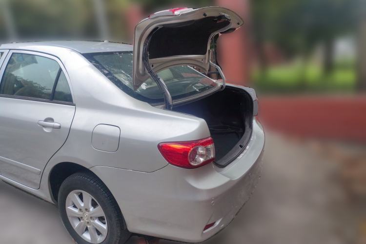 Used Toyota Corolla 2013 Special Edition 1.6L Automatic Cool GL Model Trunk