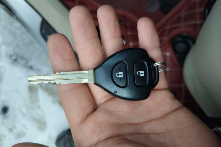 Used Toyota Corolla 2013 Special Edition 1.6L Automatic Cool GL Model Vehicle Key