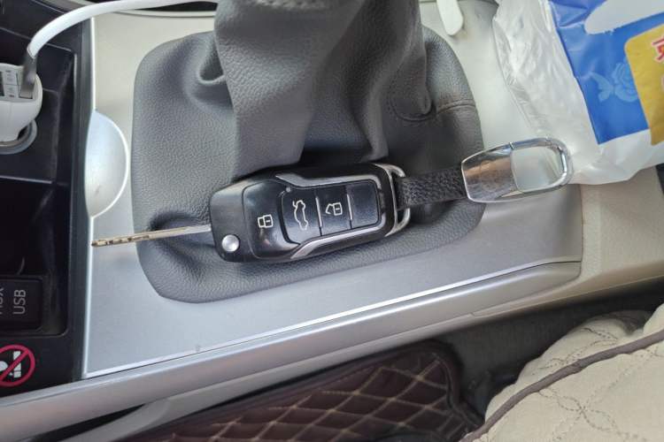 Used Toyota Corolla 2013 Special Edition 1.6L Manual Cool GL Model Vehicle Key