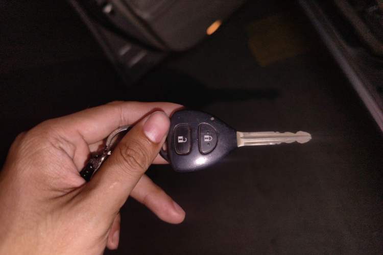 Used Toyota Corolla 2013 Special Edition 1.6L Automatic GL Cool Model Vehicle Key