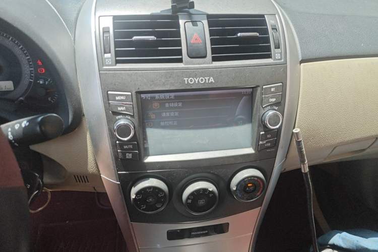 Used Toyota Corolla 2013 Special Edition 1.6L Manual Cool GL Model Audio And AC Panel