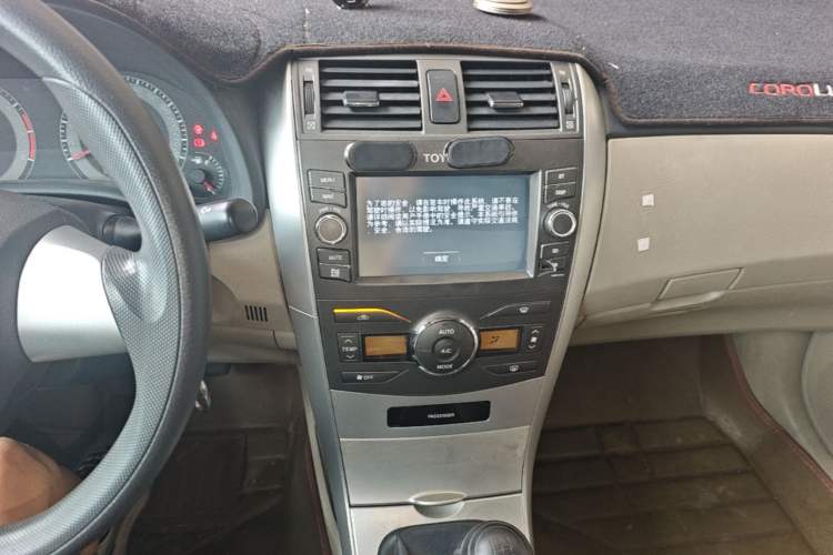 Used Toyota Corolla 2013 Special Edition 1.6L Manual – Cool GL Model Audio And AC Panel