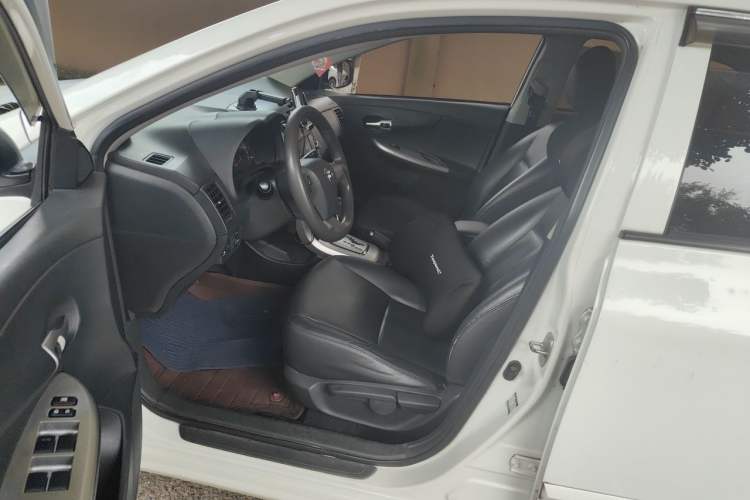 Used Toyota Corolla 2013 Special Edition 1.6L Automatic GL Cool Model Driver Seat
