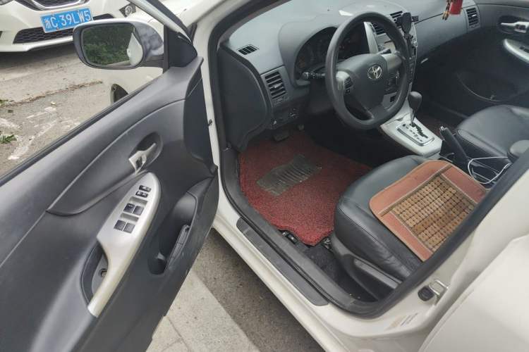 Used Toyota Corolla 2013 Special Edition 1.6L Automatic GL Cool Model Driver Seat