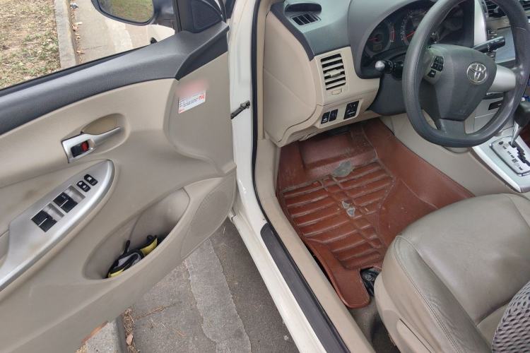 Used Toyota Corolla 2013 Special Edition 1.6L Automatic GL Cool Model Driver Seat