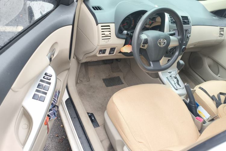 Used Toyota Corolla 2013 Special Edition 1.6L Automatic Cool GL Model Driver Seat