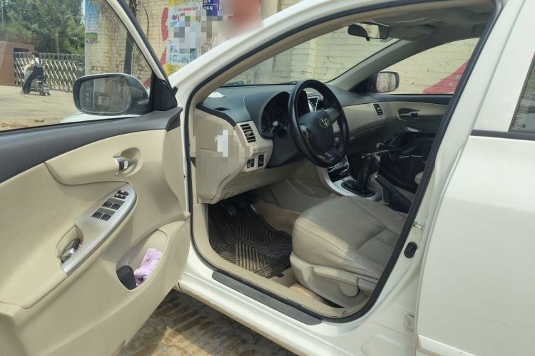 Used Toyota Corolla 2013 Special Edition 1.6L Manual – Cool GL Model Driver Seat