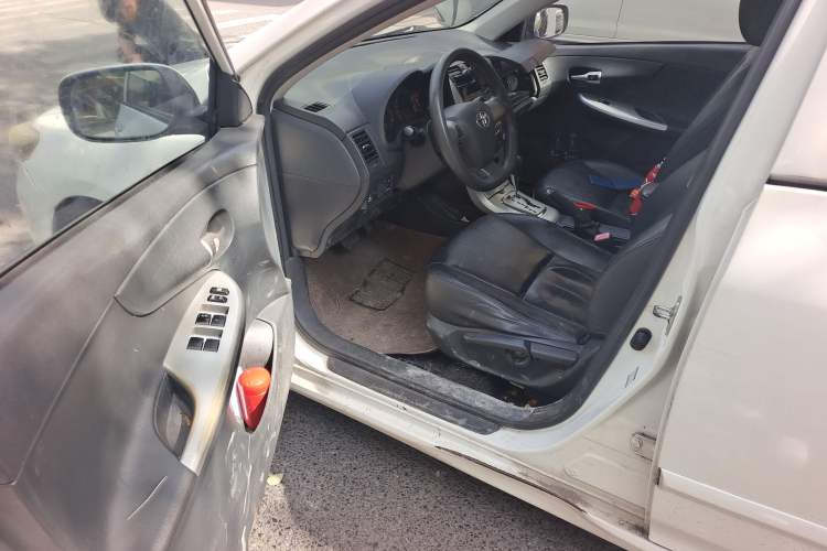 Used Toyota Corolla 2013 Special Edition 1.6L Automatic GL Cool Model Driver Seat