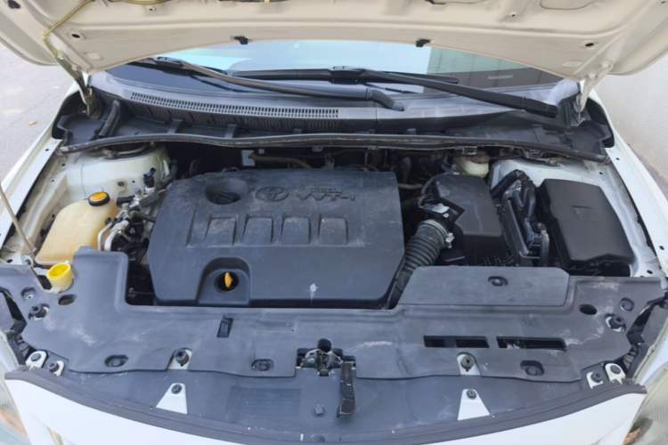 Used Toyota Corolla 2013 Special Edition 1.6L Automatic Cool GL Model Engine Bay