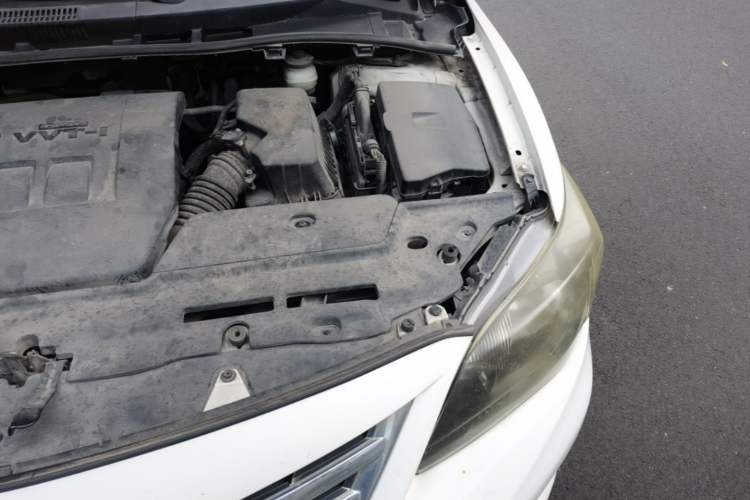 Used Toyota Corolla 2013 Special Edition 1.6L Automatic Cool GL Model Engine Bay Left