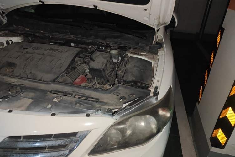 Used Toyota Corolla 2013 Special Edition 1.8L CVT ZhiKu GL-i Engine Bay Left