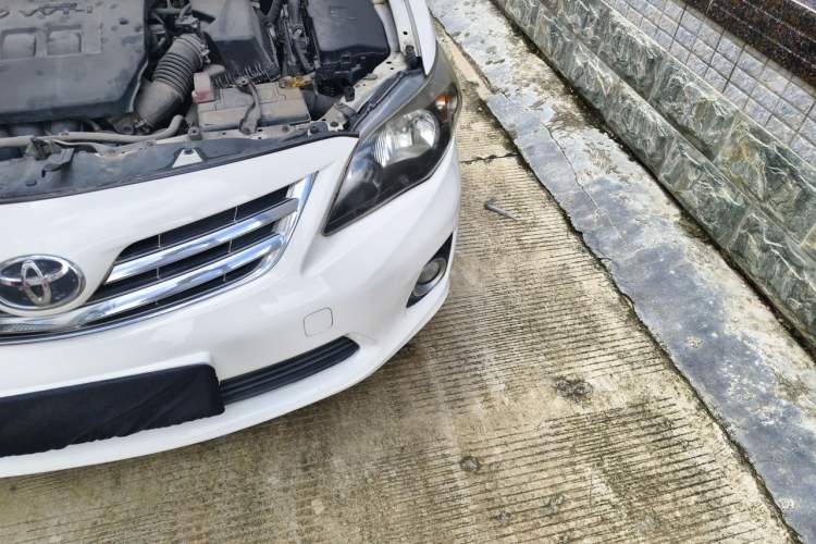 Used Toyota Corolla 2013 Special Edition 1.8L CVT ZhiKu GL-i Engine Bay Left