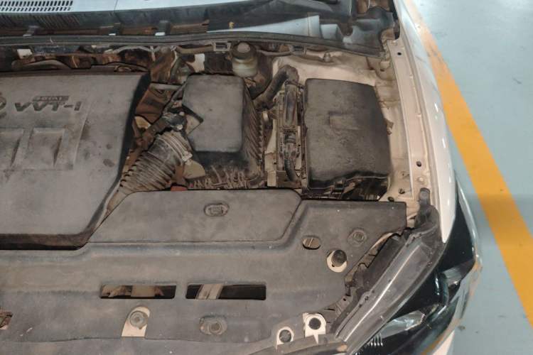 Used Toyota Corolla 2013 Special Edition 1.6L Automatic Cool GL Model Engine Bay Left