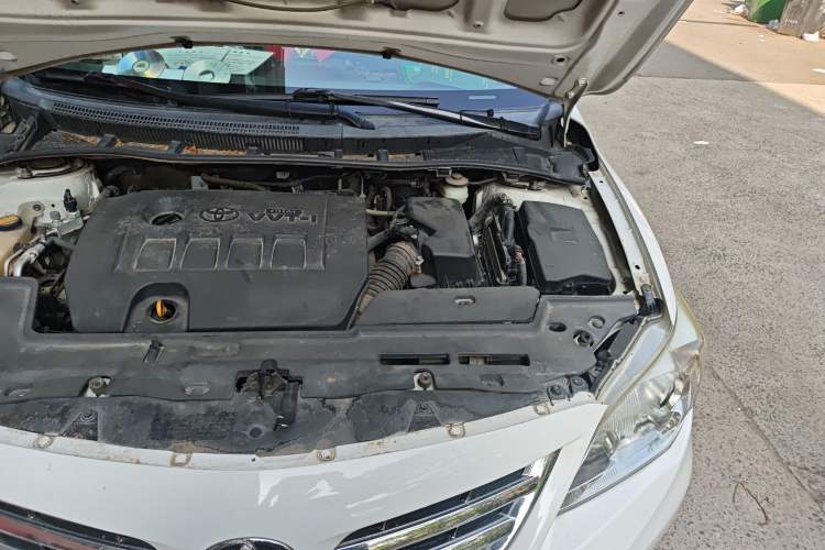 Used Toyota Corolla 2013 Special Edition 1.6L Automatic Cool GL Model Engine Bay Left