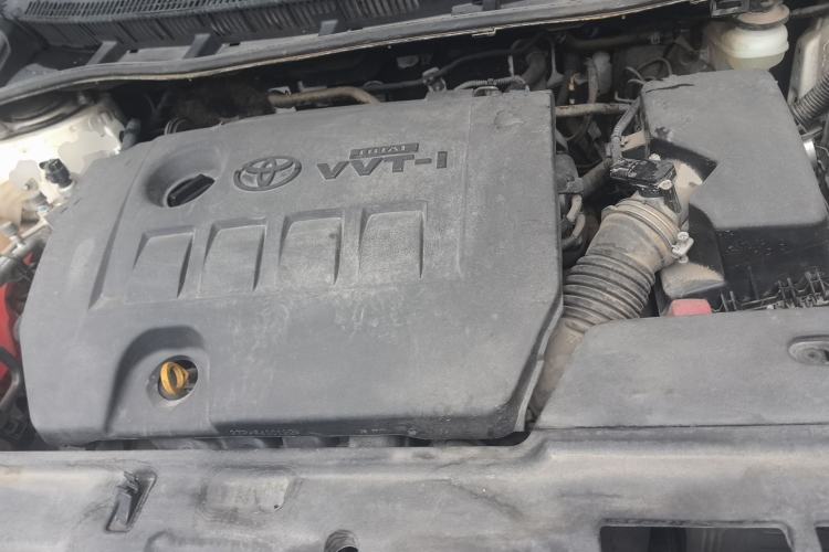 Used Toyota Corolla 2013 Special Edition 1.8L CVT ZhiKu GL-i Engine Bay