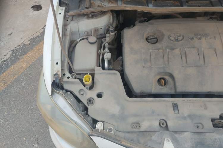Used Toyota Corolla 2013 Special Edition 1.6L Automatic Cool GL Model Engine Bay Right