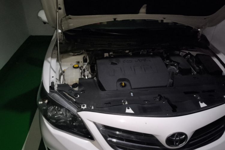 Used Toyota Corolla 2013 Special Edition 1.8L CVT ZhiKu GL-i Engine Bay Right