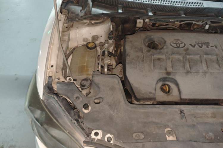 Used Toyota Corolla 2013 Special Edition 1.6L Automatic Cool GL Model Engine Bay Right