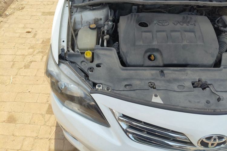 Used Toyota Corolla 2013 Special Edition 1.6L Manual – Cool GL Model Engine Bay Right