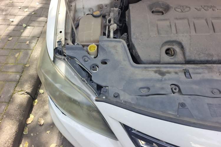 Used Toyota Corolla 2013 Special Edition 1.6L Automatic GL Cool Model Engine Bay Right