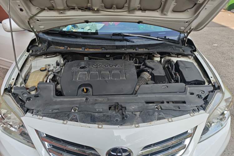 Used Toyota Corolla 2013 Special Edition 1.6L Automatic Cool GL Model Engine Bay
