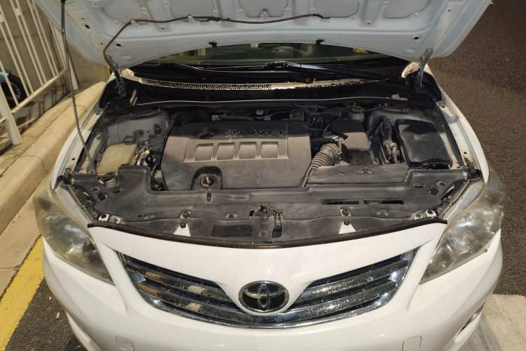Used Toyota Corolla 2013 Special Edition 1.6L Automatic Cool GL Model Engine Bay
