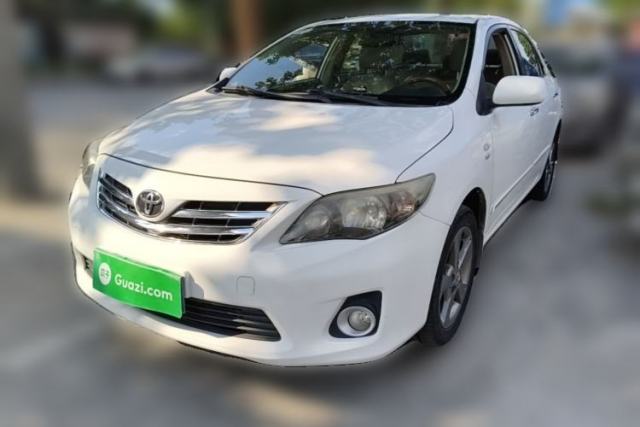 Toyota Corolla 2013 Special Edition 1.8L CVT ZhiKu GL-i usado