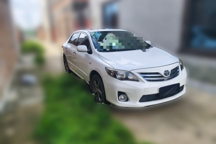 Used Toyota Corolla 2013 Special Edition 1.8L CVT ZhiKu GL-i Front Right 45 Deg