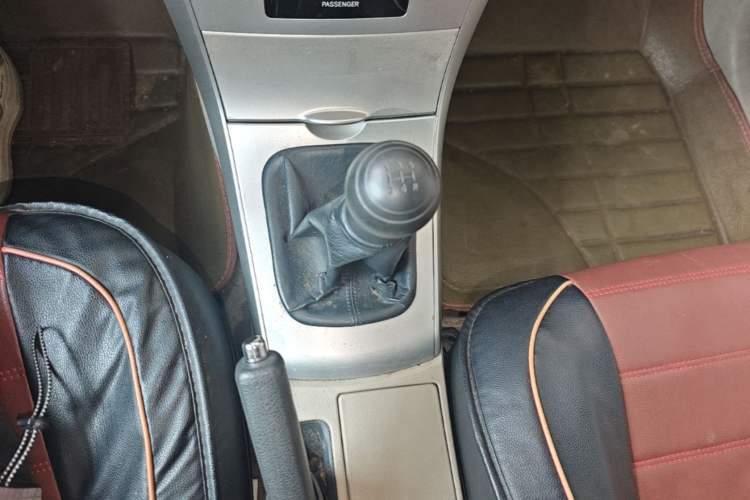 Used Toyota Corolla 2013 Special Edition 1.6L Manual – Cool GL Model Gear Lever