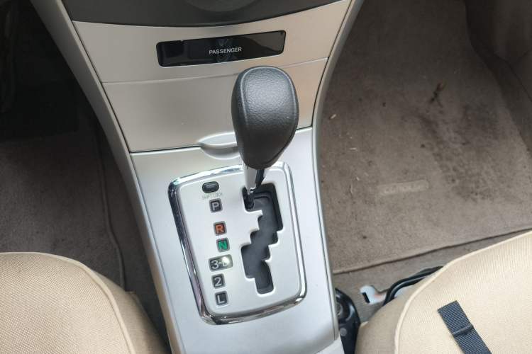 Used Toyota Corolla 2013 Special Edition 1.6L Automatic Cool GL Model Gear Lever