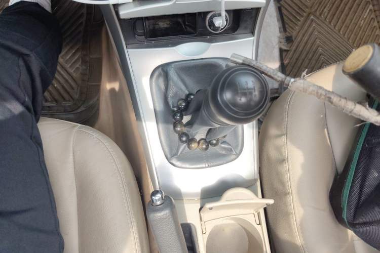 Used Toyota Corolla 2013 Special Edition 1.6L Manual – Cool GL Model Gear Lever