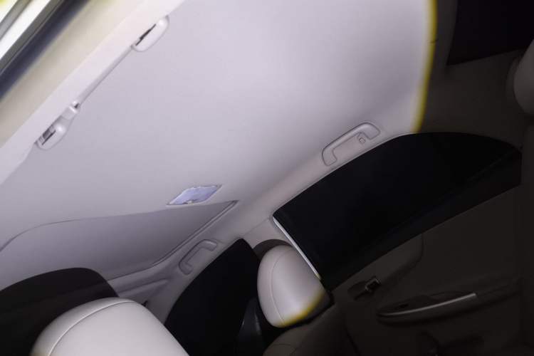 Used Toyota Corolla 2013 Special Edition 1.8L CVT ZhiKu GL-i Headliner
