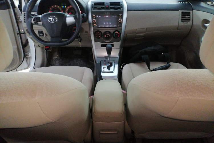 Used Toyota Corolla 2013 Special Edition 1.6L Automatic Cool GL Model Interior 2