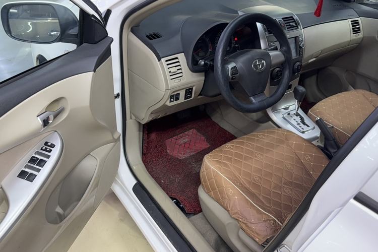Used Toyota Corolla 2013 Special Edition 1.6L Automatic Cool GL Model Interior 2