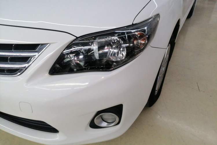 Used Toyota Corolla 2013 Special Edition 1.6L Automatic Cool GL Model Left Front Headlight